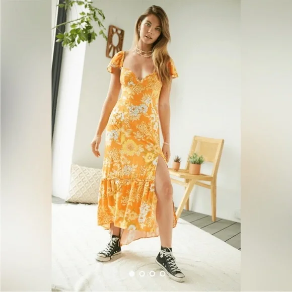 Urban Outfitters Floral Summer Dress size M Orange Print - Picture 2 of 7